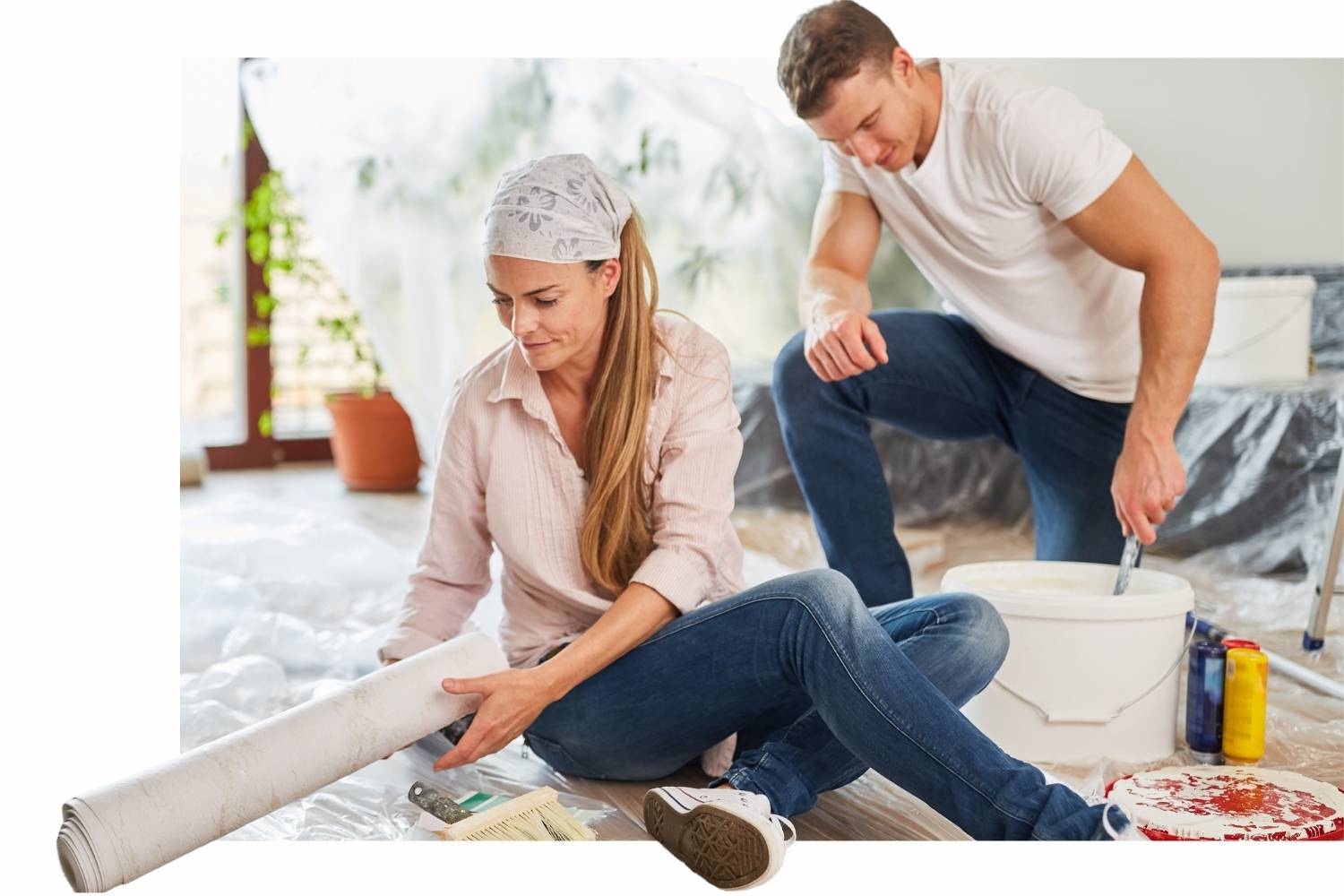 Peel and stick wallpaper and wallpaper tools delivered across Europe
